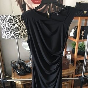 Really great fitting dress.